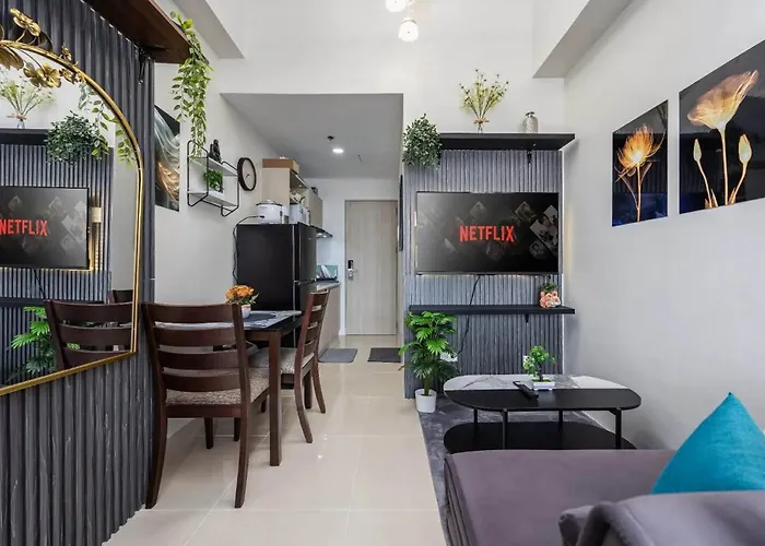 Modern And Stylish Near At It Park With View Aparthotel Cebu
