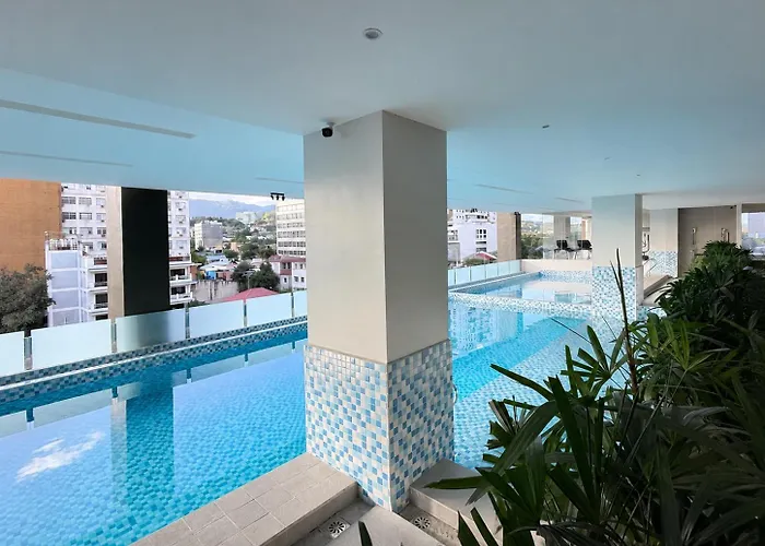 Aparthotel Modern And Stylish Near At It Park With View Cebu
